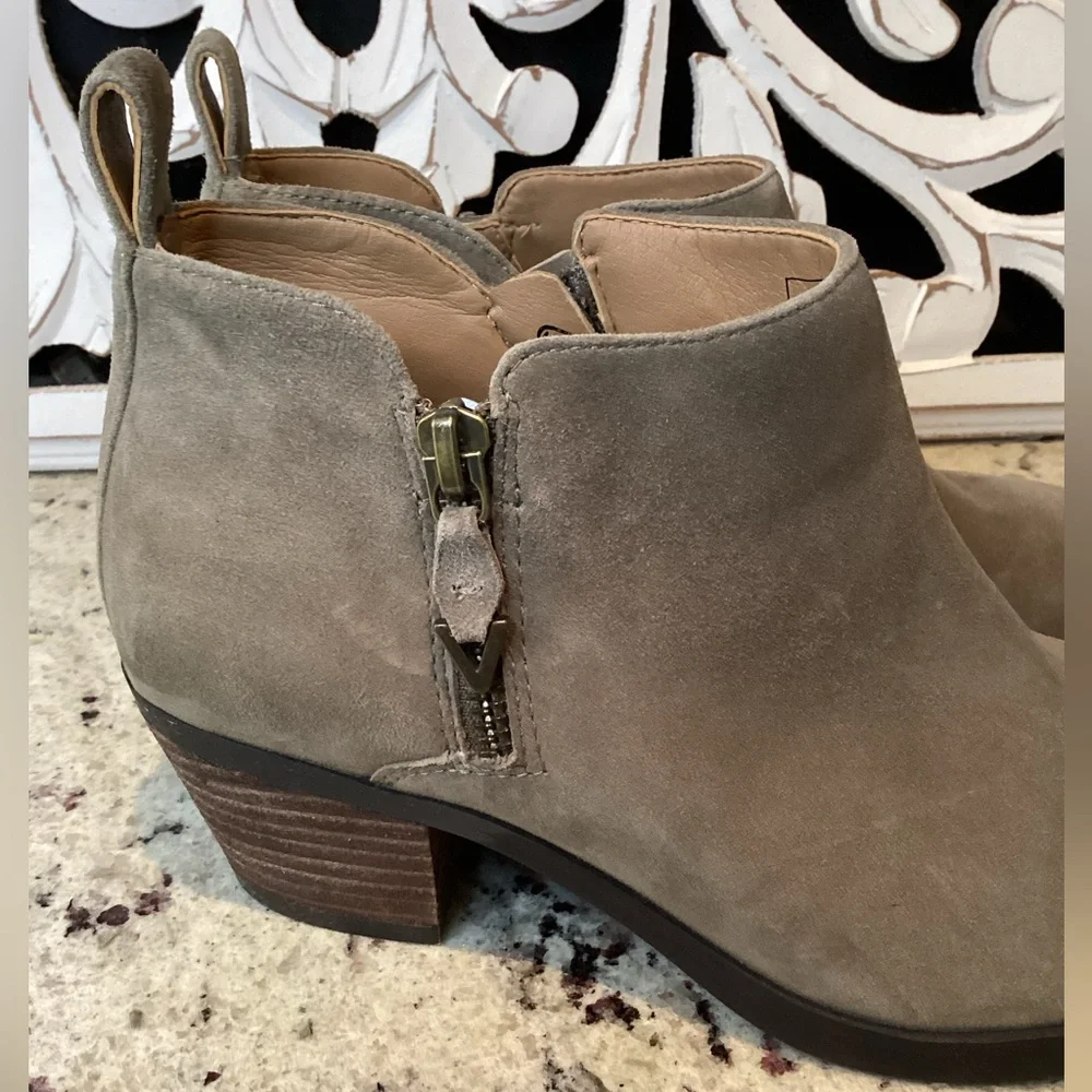 Vionic booties nice